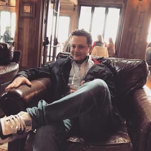 Meet your Posher, Alec